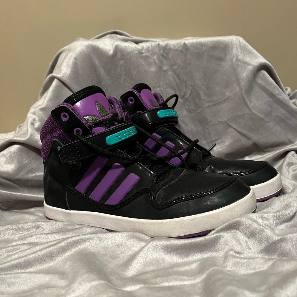 Ladies purple hi-top Adidas sneakers!